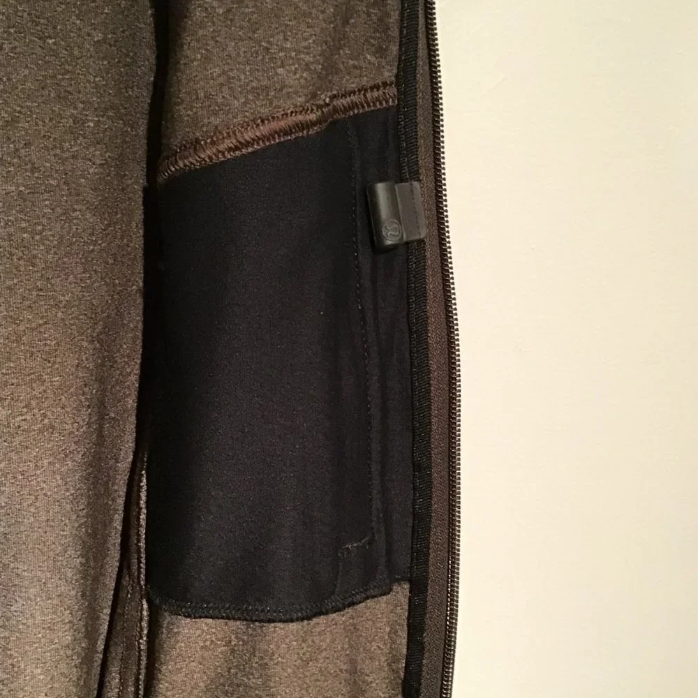 Men's Lululemon Zip Up Hooded Jacket Size S - Picture 11 of 12